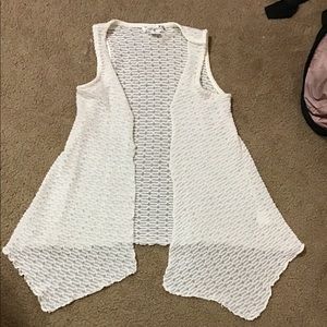 White sleeveless cardigan